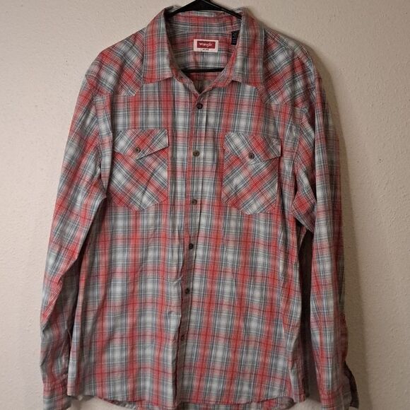 Wrangler button down long sleeve shirt size XL - Picture 1 of 4